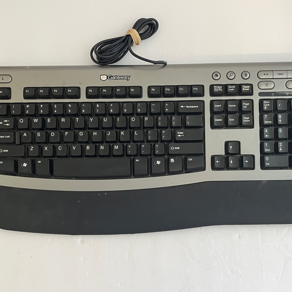 Gateway KB-0532 Black and Gray Wired Keyboard